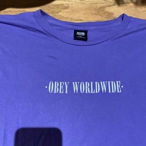 - OBEY WORLDWIDE - XL T-SHIRT